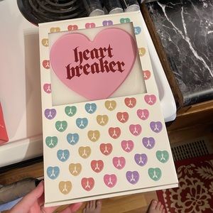 Jeffree star Valentine’s 2022 exclusive mirror